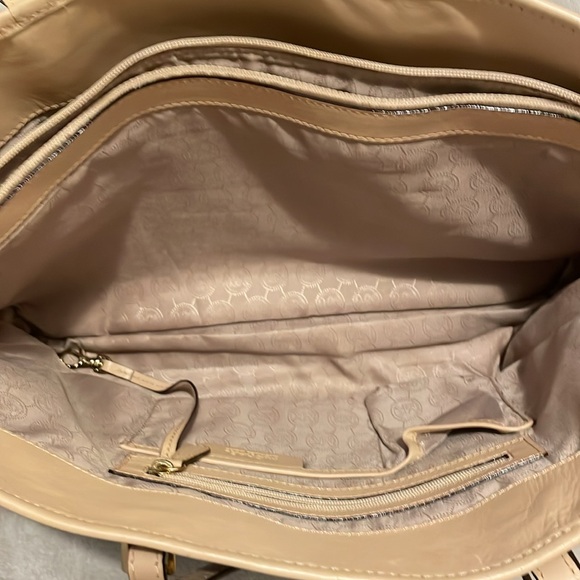 Michael Kors Logo Tote Bag. Color Brown/Tan Large Size Tote Bag. - Picture 5 of 7
